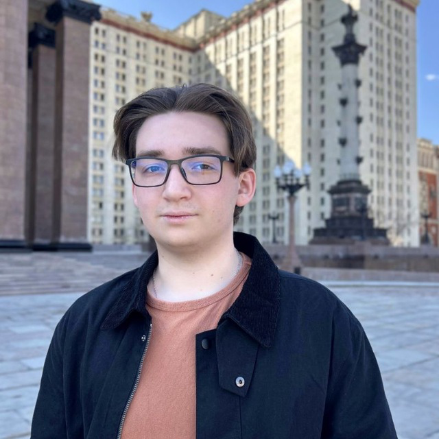 Глеб Суетин